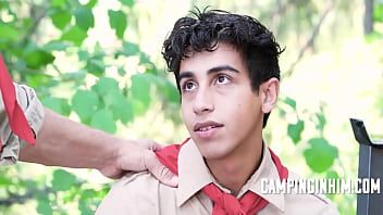 تشغيل نحن جميعًا كشافة هنا ، لا تخجل