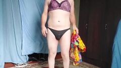 Reproducir 18 Transformación del botín de Big Ass de YouTuber Crossdresserkitty: Strips de estrella porno de transeúntes sexys para el encuentro gay salvaje