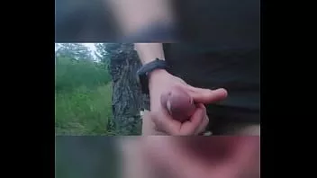 play Jeune minet va dans les bois pour branler sa bite garçon adolescent dans la nature en croisière étalon de plage nue jeune garçon branle sa bite dans les buissons près de la plage nue étalon adolescent jerkoff dans les bois jeune minet énorme éjaculation dans la nature minet énorme charge dans les buissons