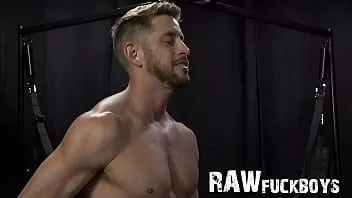 চালান Rawfuckboys - উজ্জ্বল ঠুং ঠুং শব্দ! শীর্ষ ঝুলানো dilf barebacks মসৃণ গরম twink