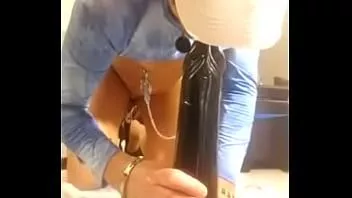 play 巨大なおもちゃで私の嫌いな人で遊ぶ