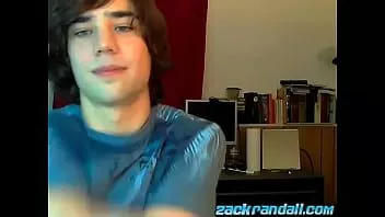play Joven atlético zack randall se masturba solo y se corre en la cámara