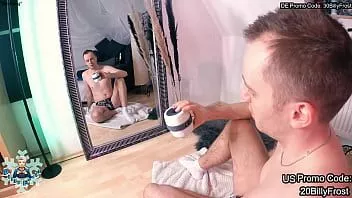 play Nouveau test de sextoy me fait tirer une énorme décharge sur le miroir !
