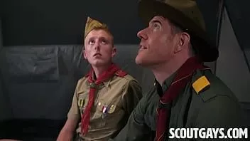 play Scout richie a reçu une formation anale du maître loup dans le bootcamp