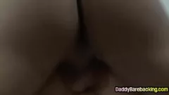 play Hung Dilf Barebacks Latin Kink après une séance de pipe intense