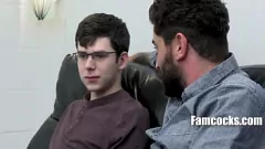 Abspielen Dakota Lovells verbotene Tabu-Begegnung: Onkels geheimes Arschficken enthüllt