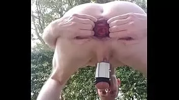 play Outdoor pissing myself and showing my wrecked cunt