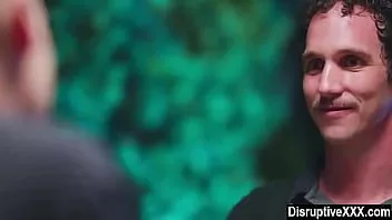 Riproduci Insegnante gay che incontra il suo studente