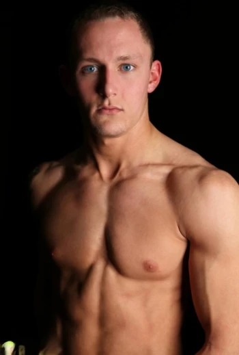 Gwiazda porno Trevor Laster