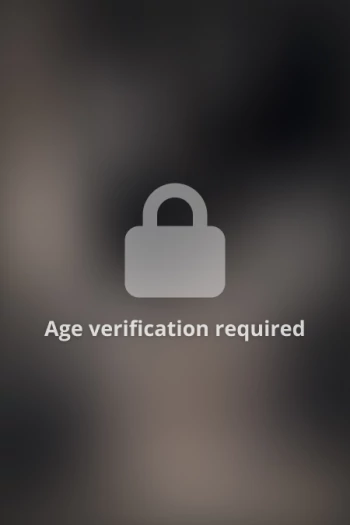 Pornostar Romi Zuska